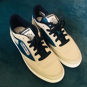 CUSTOM Reebok Sneakers Women’s 7.5